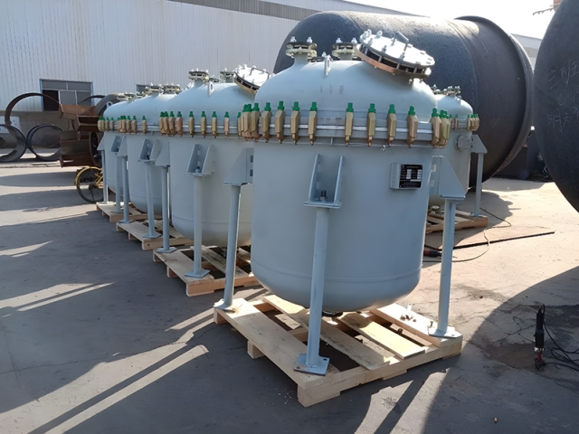 бак с фланцем