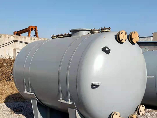 Эмалированная емкость для хранения химических веществ